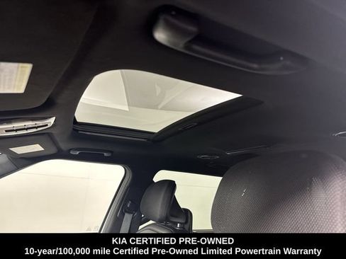 Certified 2024 Kia EV9 GT-Line AWD/4WD image 17