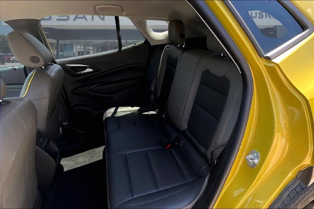 Used 2025 Chevrolet Trax ACTIV w/ Driver Confidence Package FWD image 22