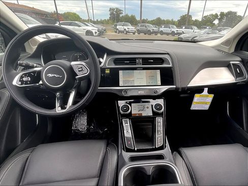New 2023 Jaguar I-PACE HSE image 7