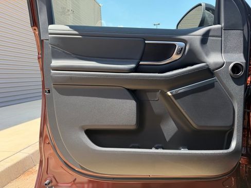 New 2027 Ford Expedition Platinum w/ Stealth Appearance Package AWD/4WD image 16