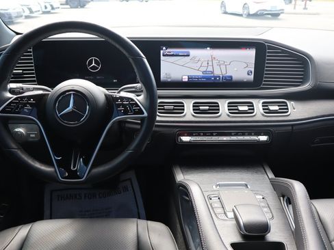 Used 2025 Mercedes-Benz GLE 450e 4MATIC w/ AMG Line Exterior image 14