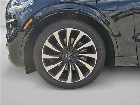 Used 2020 Lincoln Aviator Black Label Grand Touring w/ Class IV Trailer Tow Package image 9
