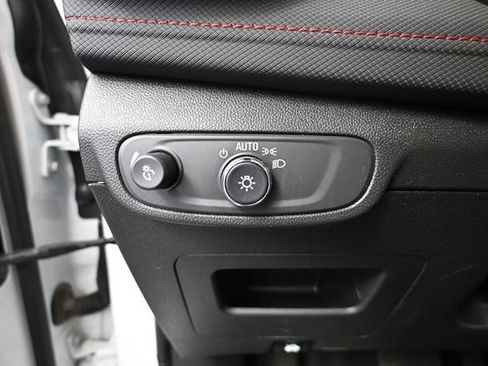 Used 2025 Chevrolet TrailBlazer RS w/ Convenience Package FWD image 30