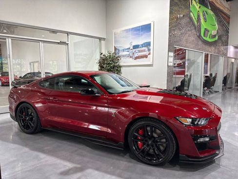 Used 2020 Ford Mustang Shelby GT500 RWD image 37