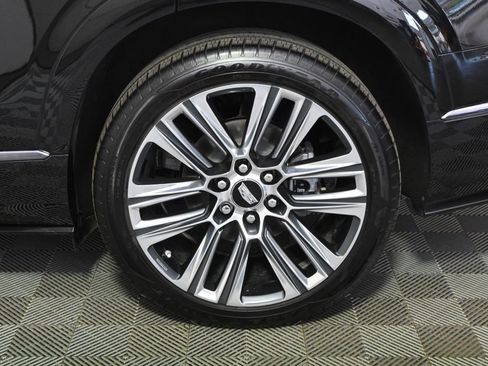 Certified 2026 Cadillac Vistiq Platinum w/ LPO, Floor Liner Package AWD/4WD image 25
