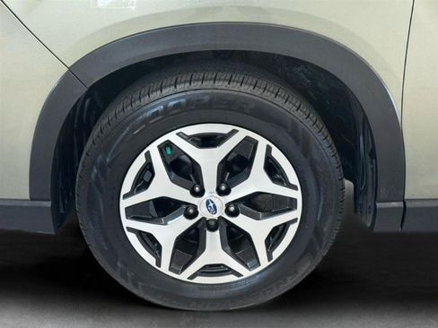 Used 2021 Subaru Forester Premium AWD/4WD image 35
