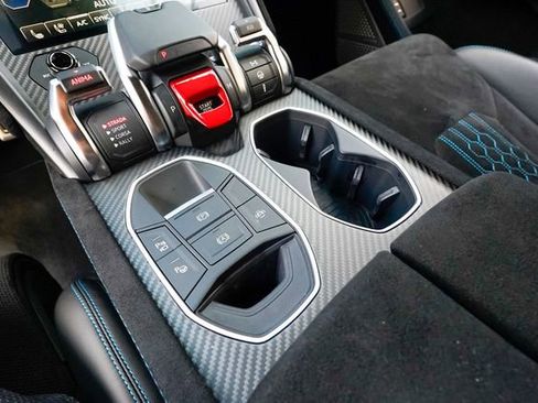 Used 2023 Lamborghini Urus Performante image 76