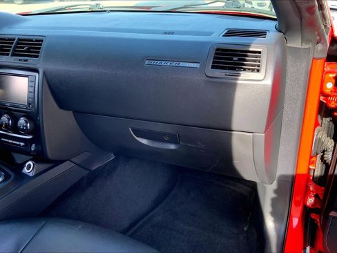 Used 2014 Dodge Challenger R/T image 15