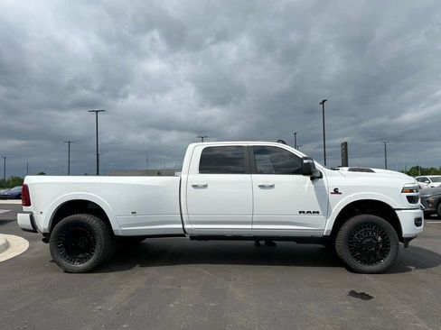 Used 2026 RAM 3500 Limited AWD/4WD image 4