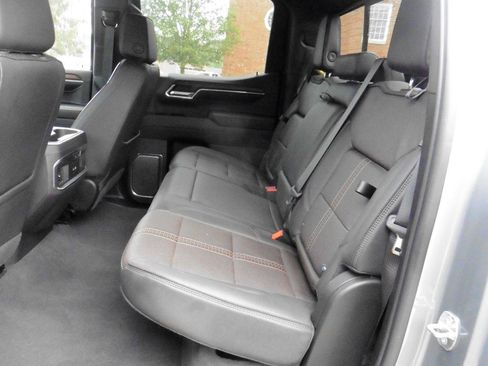 Used 2024 Chevrolet Silverado 1500 High Country w/ Technology Package AWD/4WD image 11