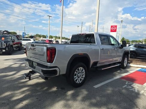Used 2021 GMC Sierra 2500 Denali w/ Denali Ultimate Package AWD/4WD image 4
