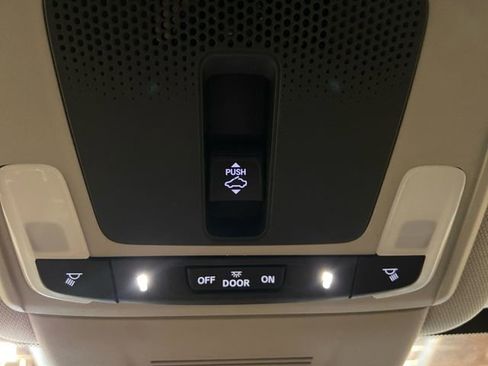 Used 2025 Honda CR-V EX image 22