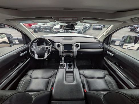 Used 2020 Toyota Tundra SR5 AWD/4WD image 10