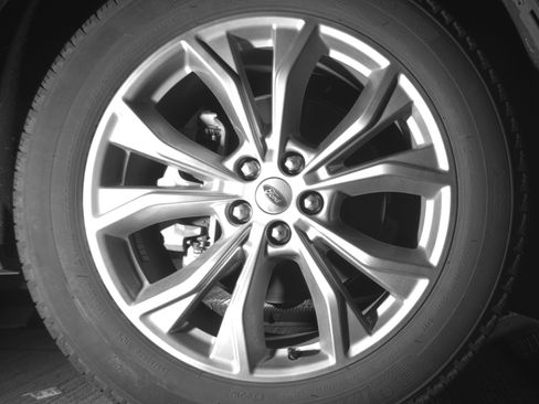 Used 2024 Ford Explorer Limited image 13