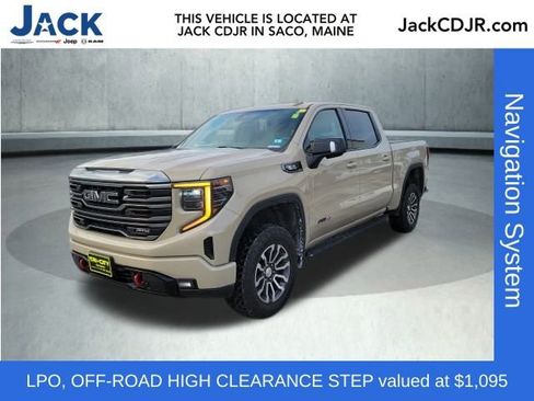 Used 2022 GMC Sierra 1500 AT4 w/ AT4 Preferred Package image 1