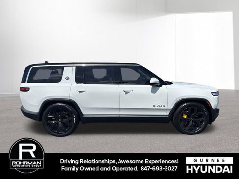 Used 2023 Rivian R1S Adventure AWD/4WD image 10
