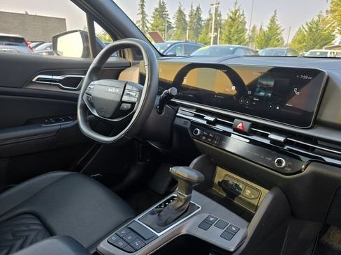 Certified 2026 Kia Sportage X-Line w/ X-Line Technology Package AWD/4WD image 12