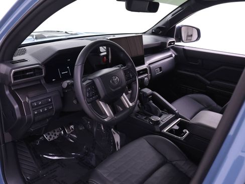 Used 2025 Toyota 4Runner TRD Sport Premium AWD/4WD image 3