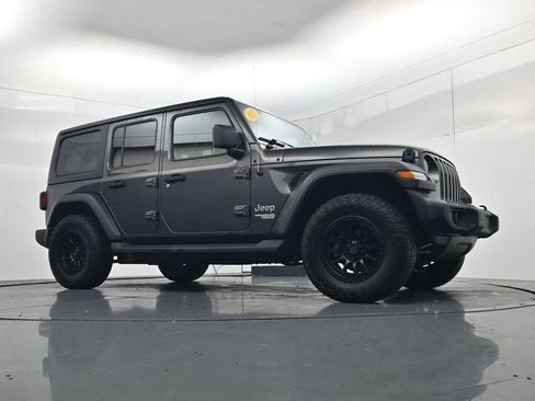 Used 2020 Jeep Wrangler Unlimited Sport S AWD/4WD image 34