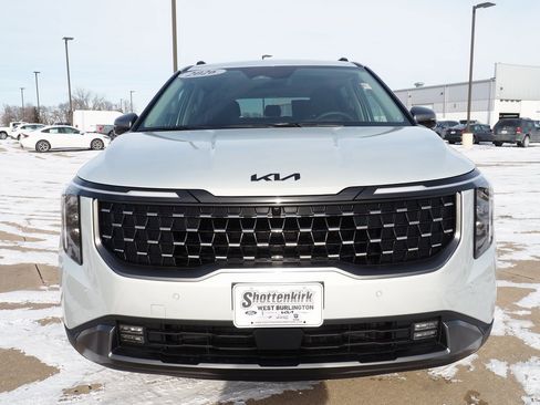 New 2026 Kia Carnival SX image 2