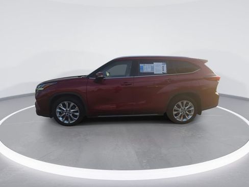 Used 2022 Toyota Highlander Limited AWD/4WD image 5