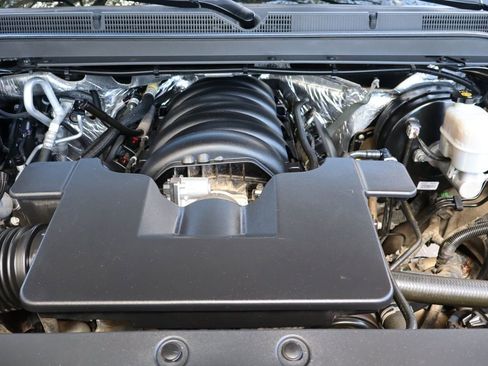 Used 2015 GMC Yukon SLE w/ Convenience Package image 39