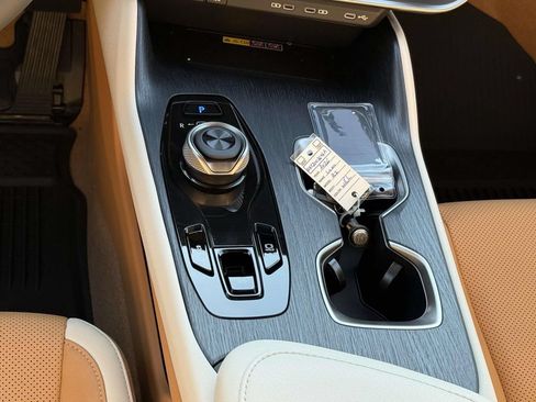Used 2026 Lexus RZ 450e AWD w/ Technology Package image 18