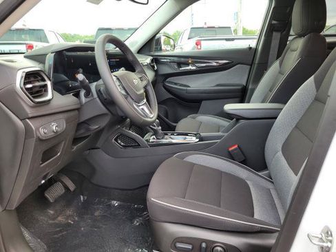 New 2026 Chevrolet TrailBlazer LT w/ Convenience Package AWD/4WD image 8