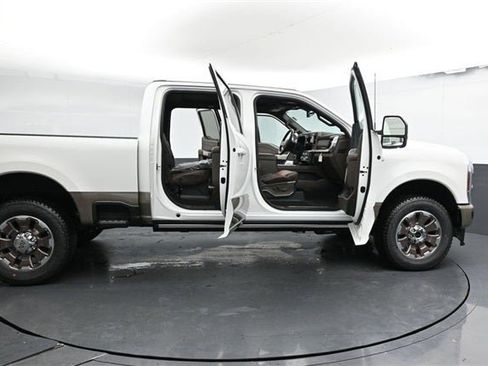 New 2026 Ford F350 King Ranch w/ FX4 Off-Road Package image 34