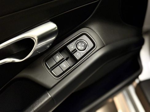 Used 2022 Porsche 718 Cayman RWD image 12