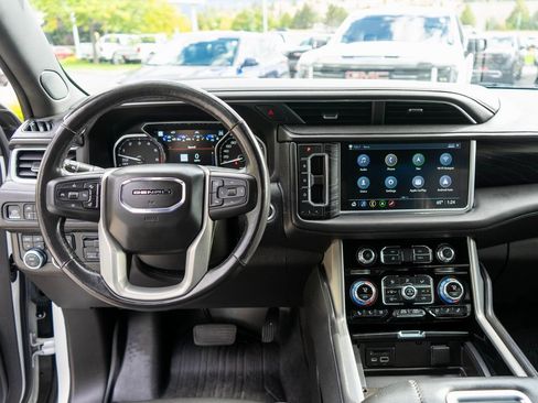 Used 2021 GMC Yukon Denali image 18