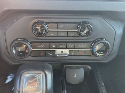 Used 2025 Ford Bronco Big Bend AWD/4WD image 24