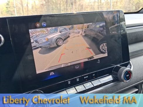 Used 2025 Chevrolet Colorado W/T RWD image 23
