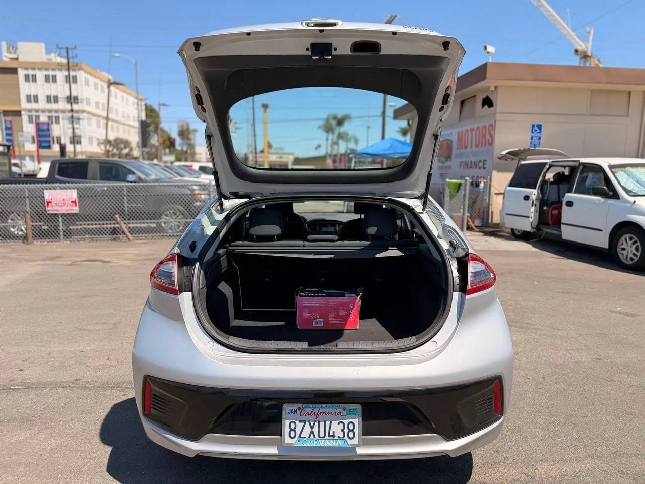 Used 2019 Hyundai Ioniq Electric FWD image 29