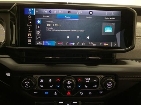 Used 2025 Jeep Wrangler Unlimited Sahara w/ Safety Group AWD/4WD image 60