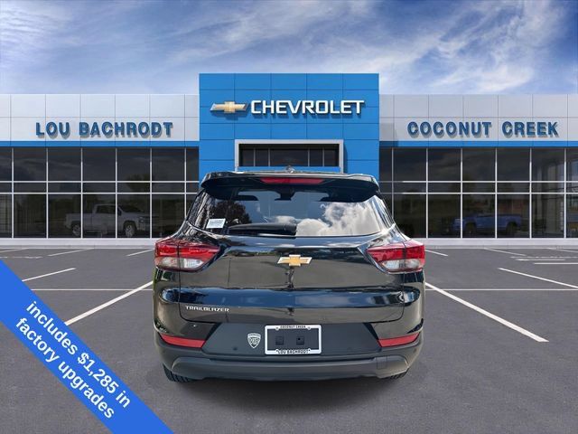 Used 2024 Chevrolet TrailBlazer LS w/ LS Convenience Package FWD image 7