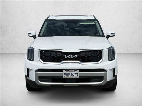 Used 2024 Kia Telluride EX FWD image 3