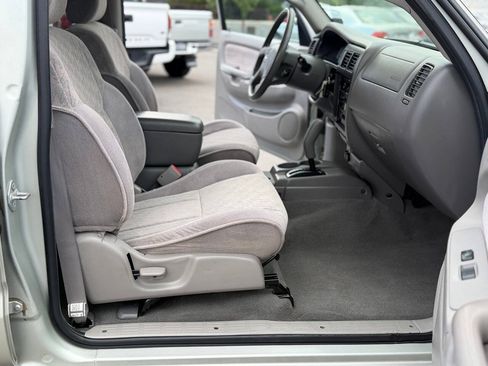 Used 2003 Toyota Tacoma PreRunner RWD image 60