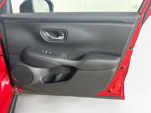 Used 2025 Honda HR-V Sport image 30
