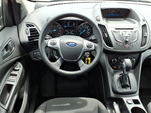 Used 2016 Ford Escape S FWD image 3