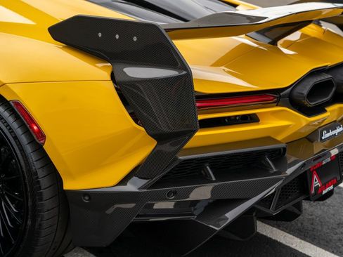 Used 2024 Lamborghini Revuelto AWD/4WD image 22