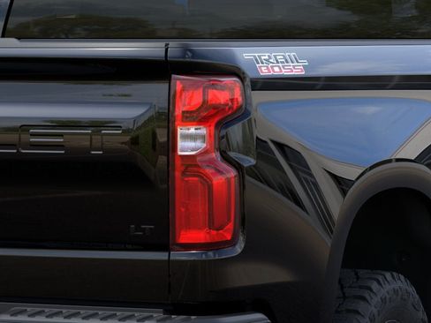New 2026 Chevrolet Silverado 1500 LT Trail Boss w/ Dark Appearance Package AWD/4WD image 11