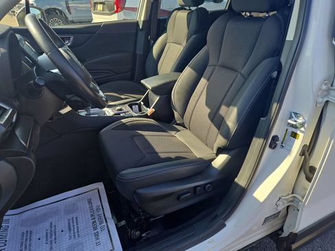 Used 2024 Subaru Forester Premium AWD/4WD image 6