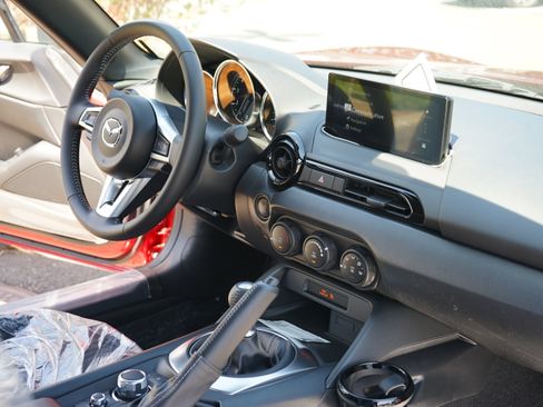 New 2026 MAZDA MX-5 Miata Sport w/ Interior Package RWD image 14