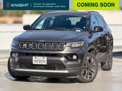 Used 2023 Jeep Compass Limited image 1