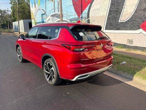 Used 2022 Mitsubishi Outlander SEL FWD image 4