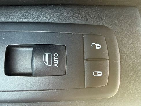 Used 2015 Jeep Grand Cherokee Summit image 35