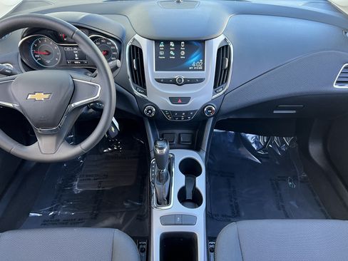 Used 2018 Chevrolet Cruze LS FWD image 30