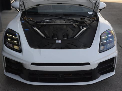 Certified 2024 Porsche Panamera 4 AWD/4WD image 35