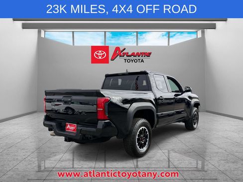 Used 2024 Toyota Tacoma TRD Off-Road AWD/4WD image 6